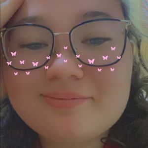 Meet your Posher, Kaylie